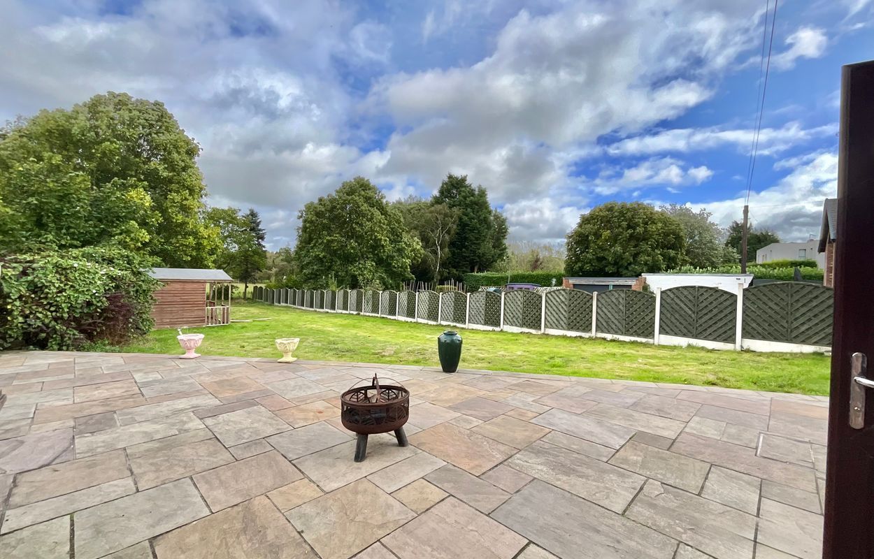 455 Uttoxeter Road, Blythe Bridge, Stoke, Staffordshire, ST11 9NT