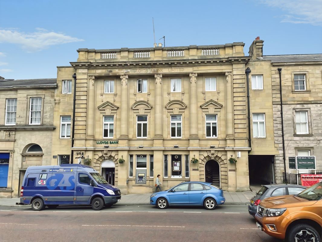 24 Bondgate Within, Alnwick, Northumberland, NE66 1TD