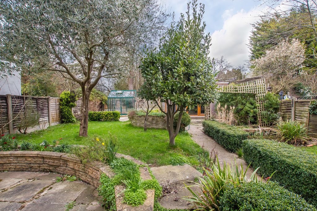 86 Macaulay Avenue, Great Shelford, Cambridge, CB22 5AF