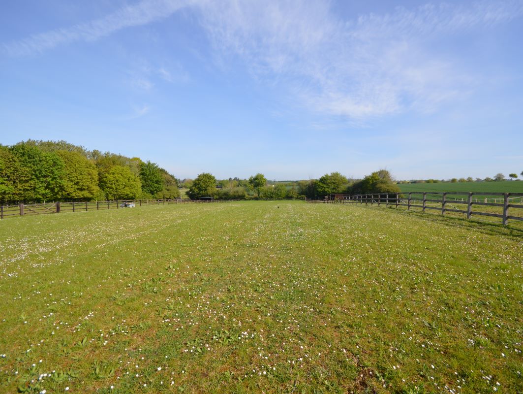 Land at Kedington for sale at auction on 15 Jun 2022 0200 PM