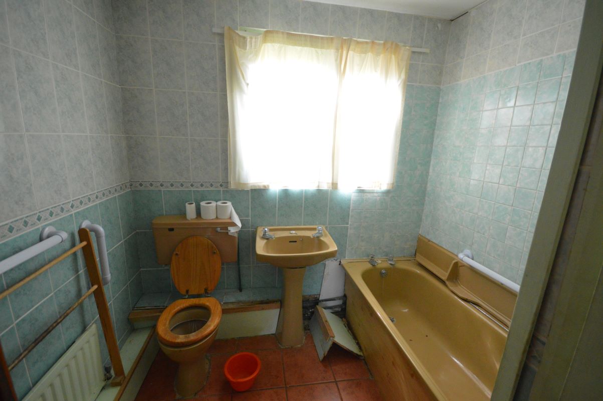 5 Oaklands Avenue, Wistow, Huntingdon, PE28 2QF