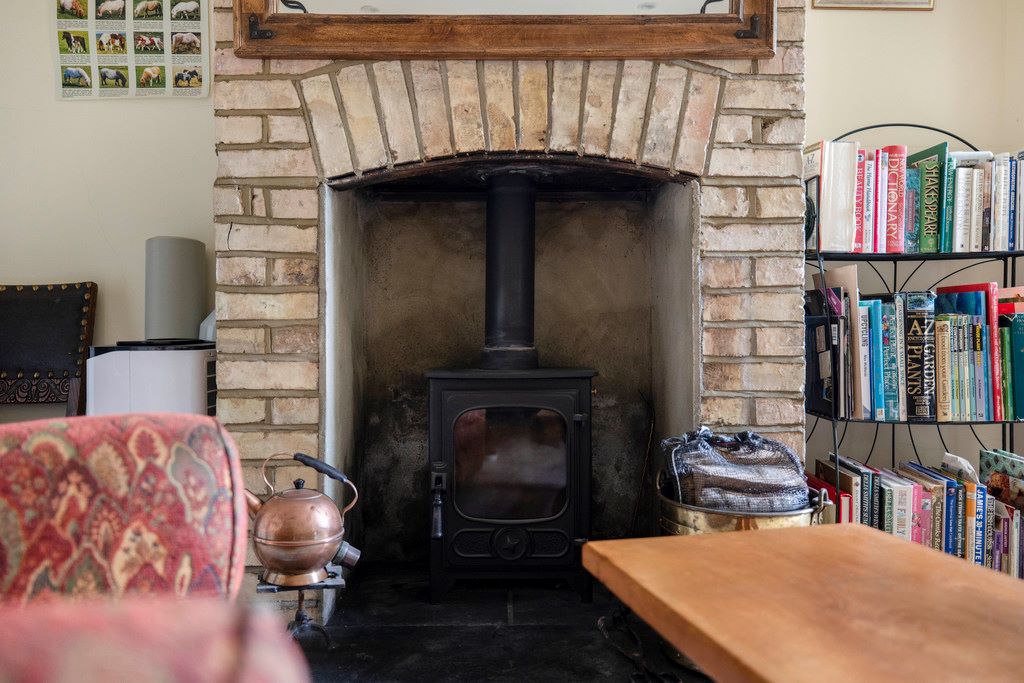 Vine Cottage, 11A Rock Road, Royston, Hertfordshire, SG8 5EU