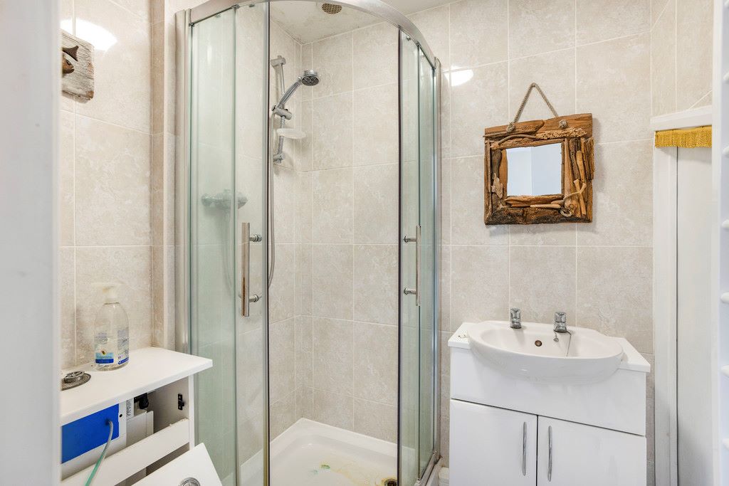 Vine Cottage, 11A Rock Road, Royston, Hertfordshire, SG8 5EU