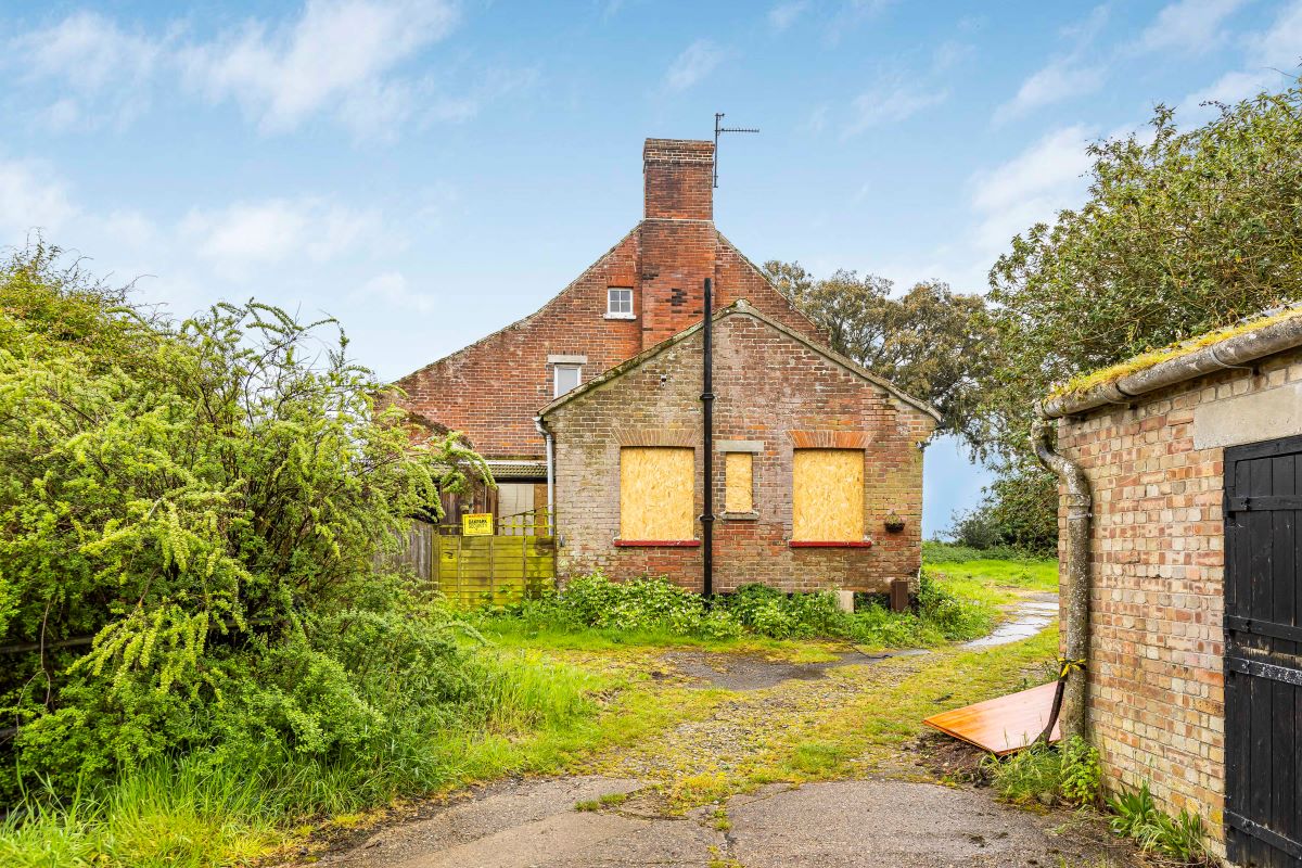 Whitehouse Farm, Whitehouse Farm Lane, Flixton, Suffolk, NR32 5PG