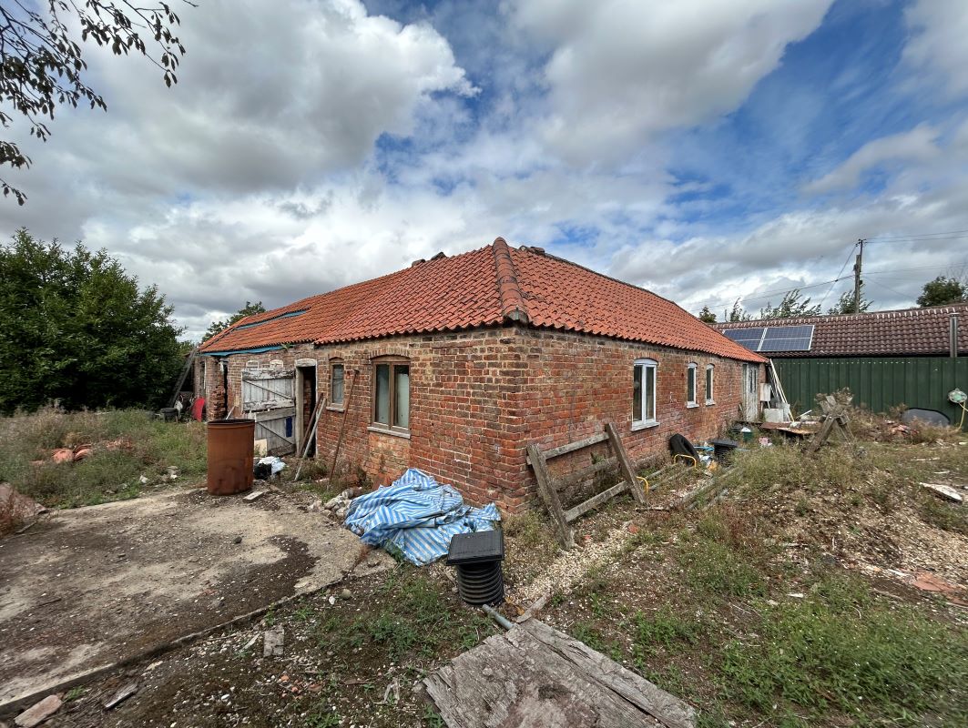 239A High Road, Newton-in-the-Isle, Wisbech, Cambridgeshire, PE13 5HW