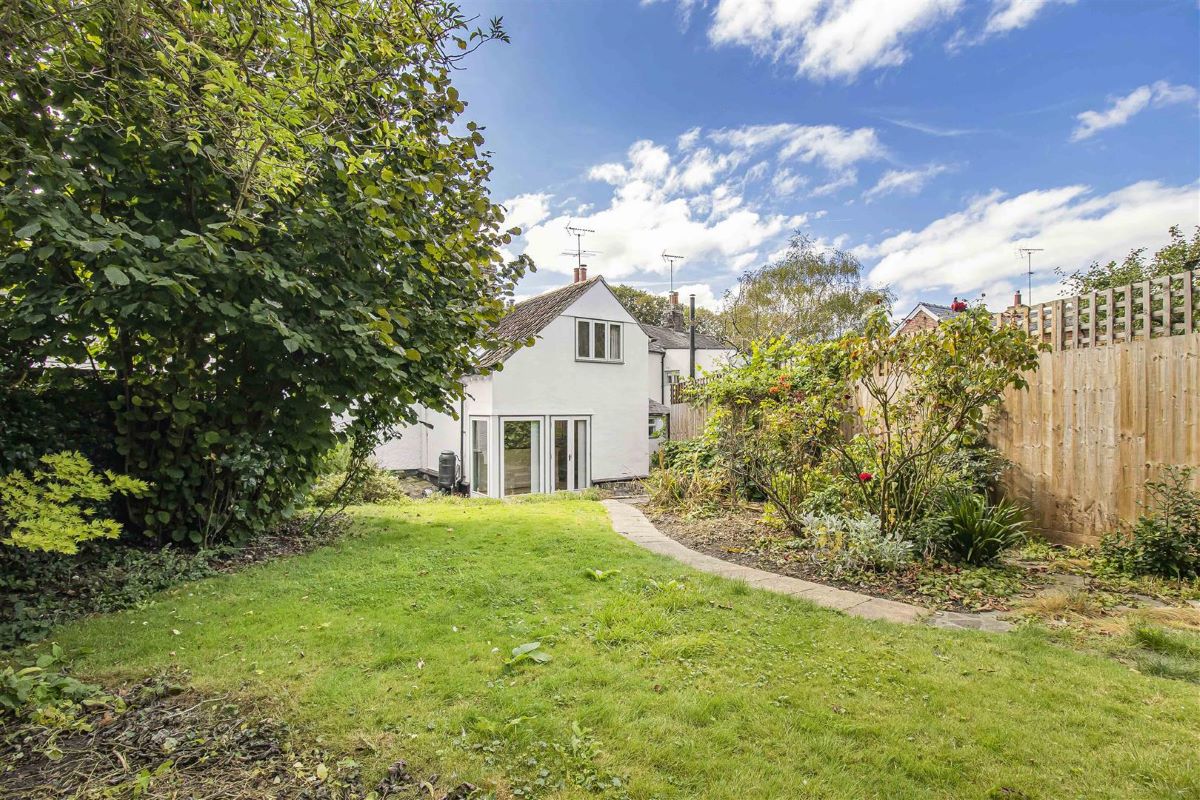 The Cottage, South Street, Great Chesterford, Saffron Walden, Essex, CB10 1NW