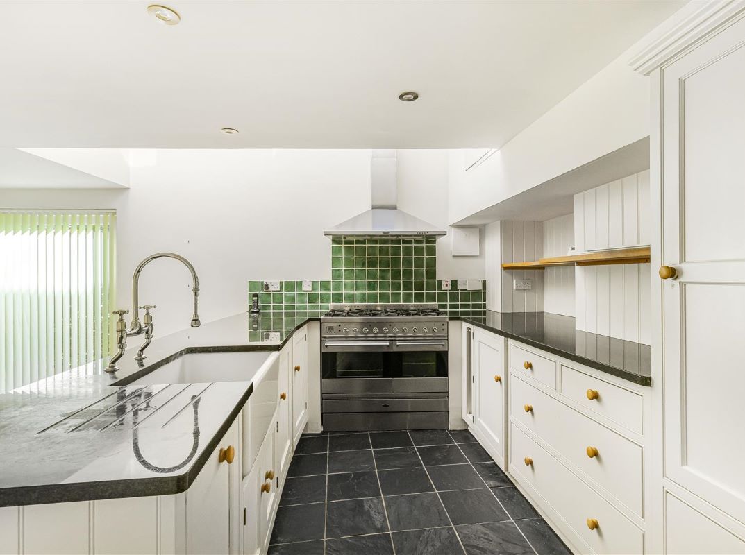 The Cottage, South Street, Great Chesterford, Saffron Walden, Essex, CB10 1NW