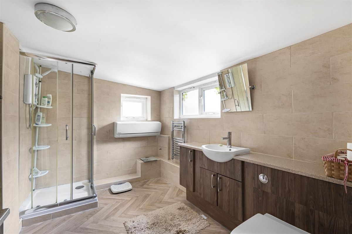 43 High Street, Orwell, Royston, Hertfordshire, SG8 5QN