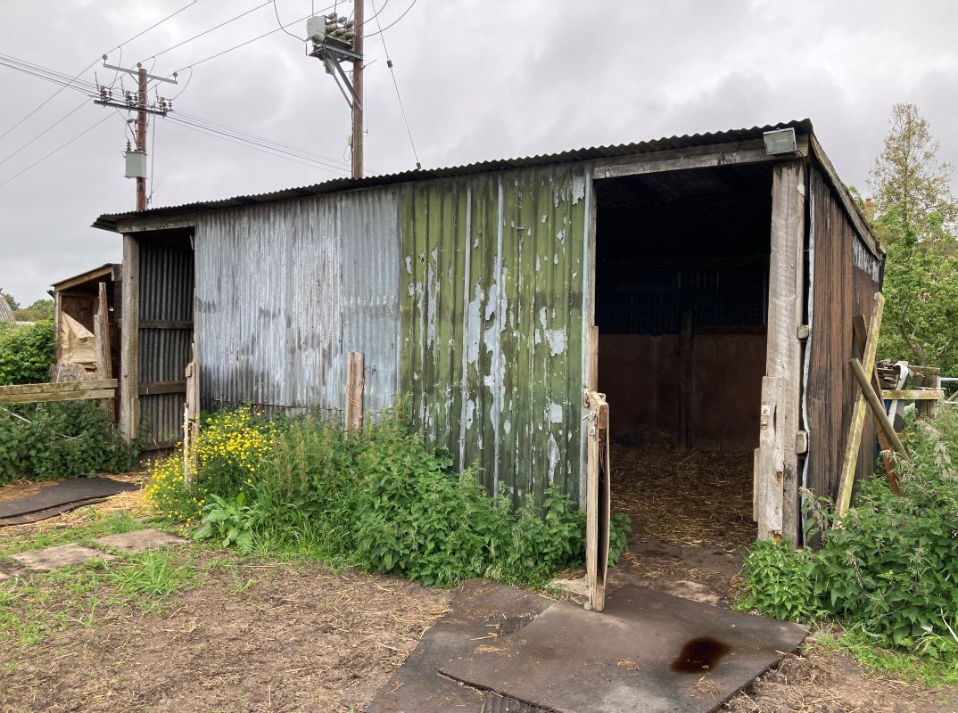 Stables and Paddock Land, Harpers Drove, Ramsey Heights, Cambridgeshire, PE26 2RJ