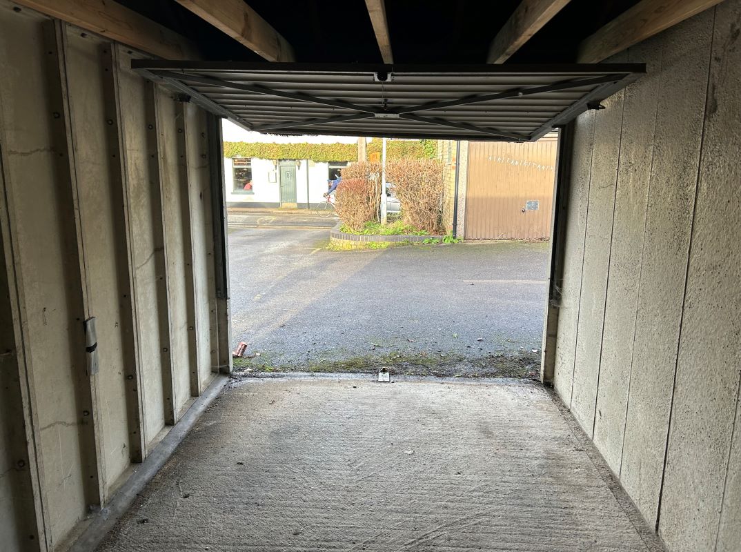 Garage 7, Hooper Street, Cambridge, Cambridgeshire, CB1 2NZ