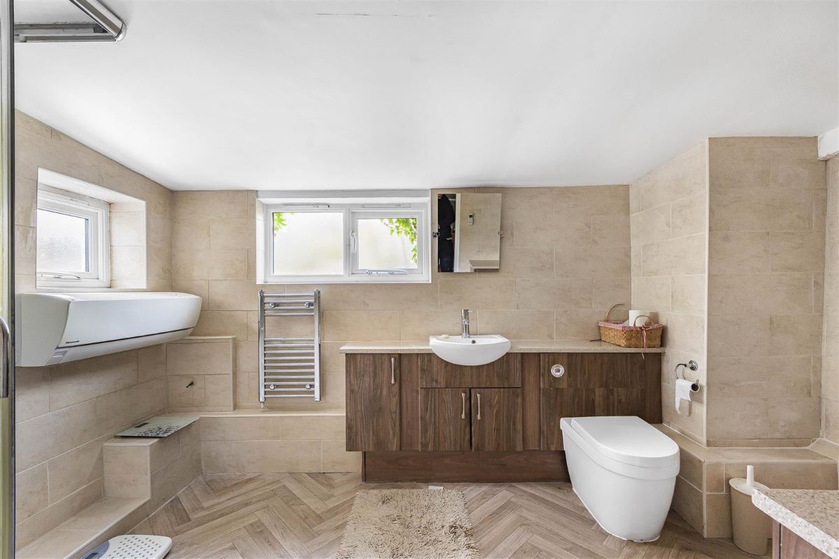 43 High Street, Orwell, Royston, Hertfordshire, SG8 5QN