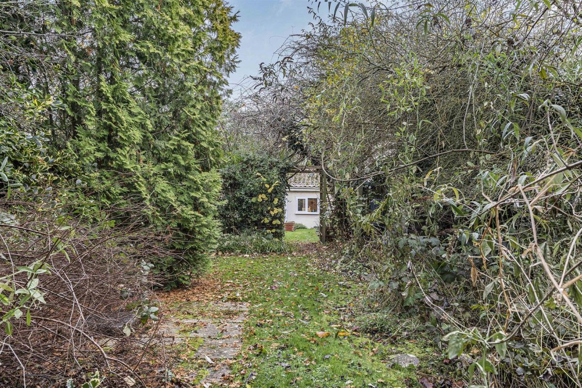 43 High Street, Orwell, Royston, Hertfordshire, SG8 5QN