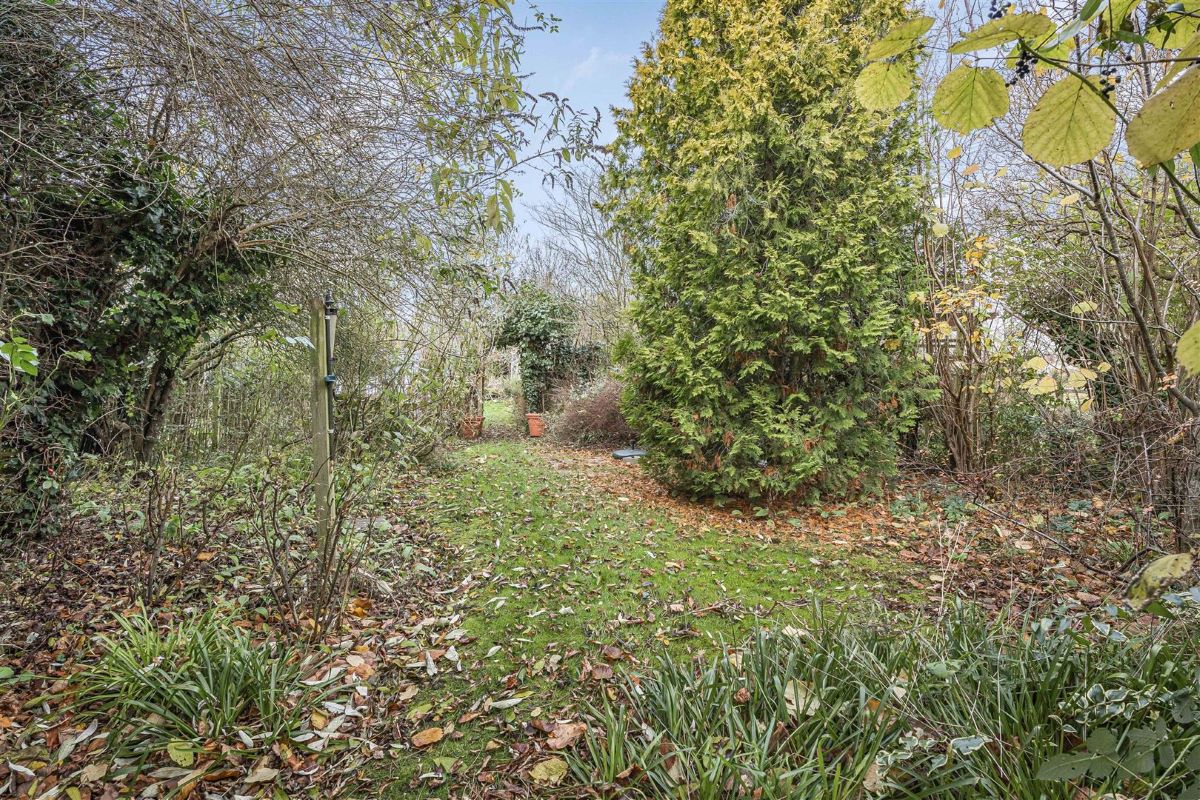 43 High Street, Orwell, Royston, Hertfordshire, SG8 5QN