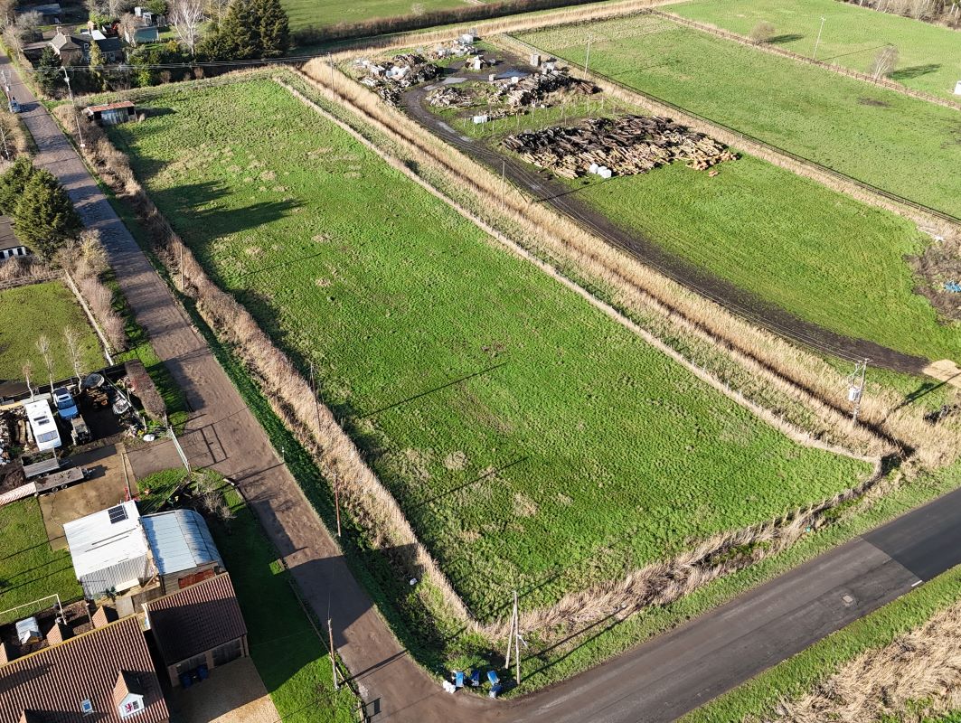 Stables and Paddock Land, Harpers Drove, Ramsey Heights, Cambridgeshire, PE26 2RJ
