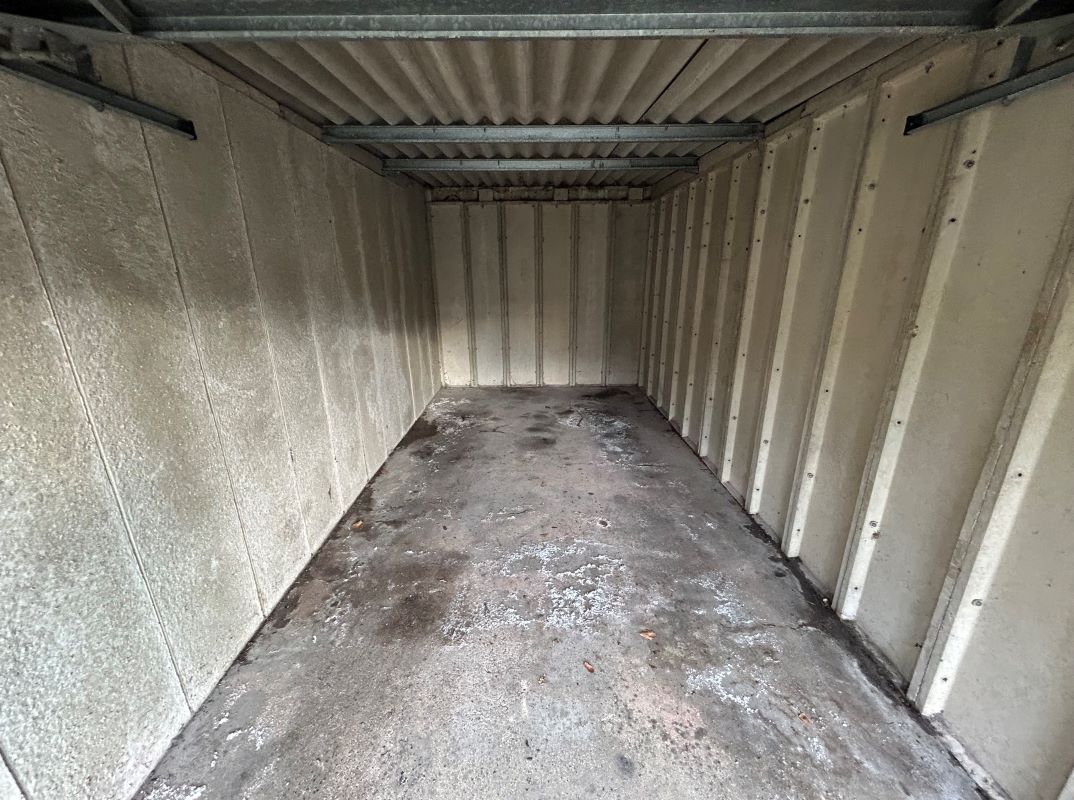 Garage 6, Abbey Road, Cambridge, Cambridgeshire, CB5 8HQ