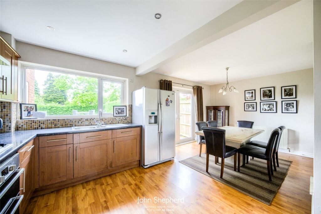 Solihull, West Midlands, B92 7RT - Online Auctions