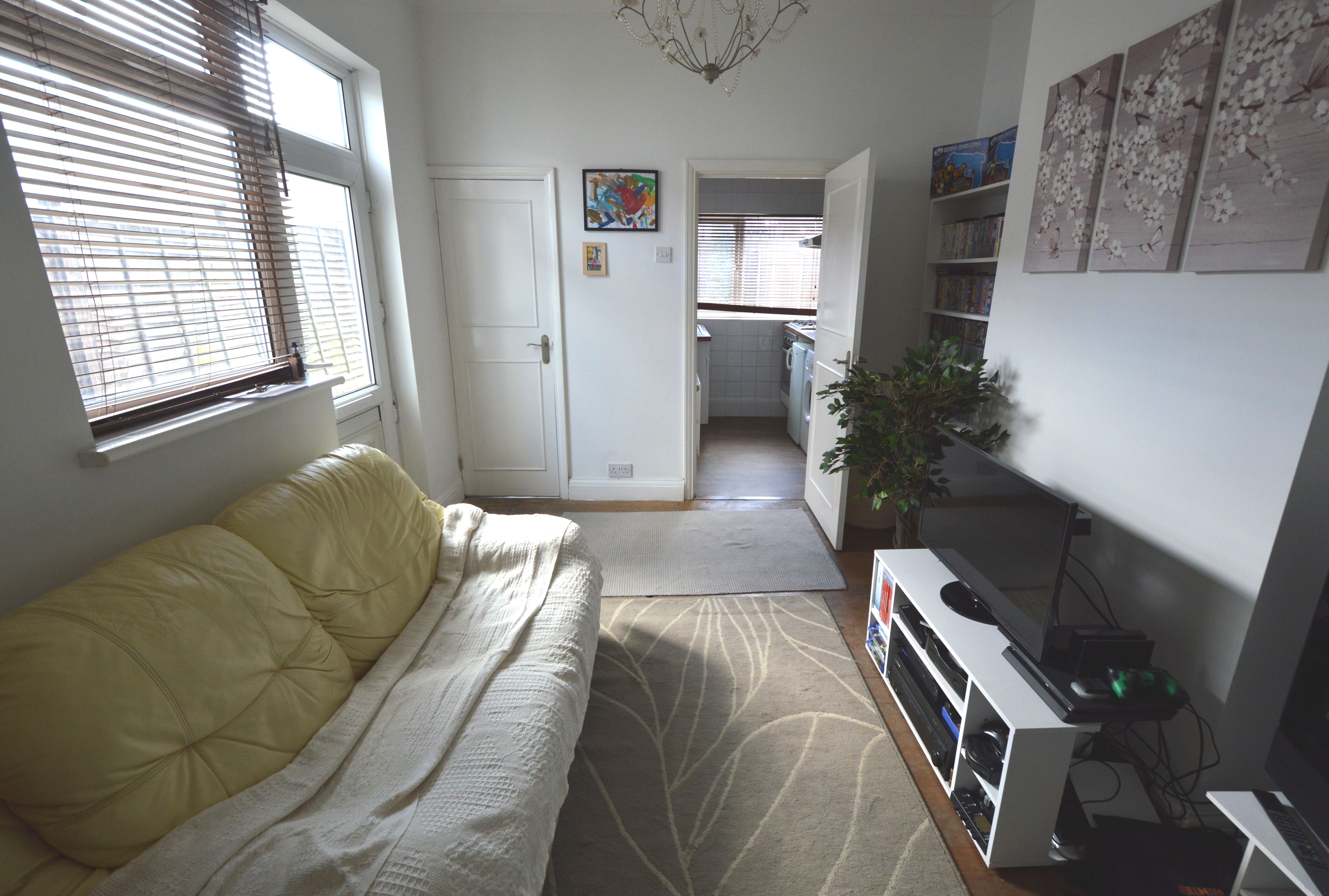 852B London Road, Leigh-on-Sea, Essex, SS9 3NQ