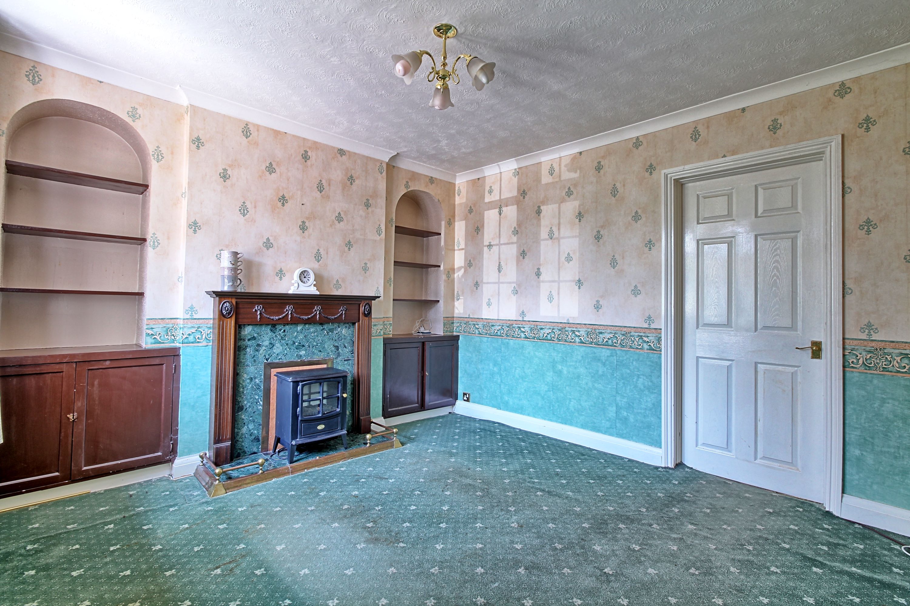 32 Hope Road, Benfleet, Essex, SS7 5JH