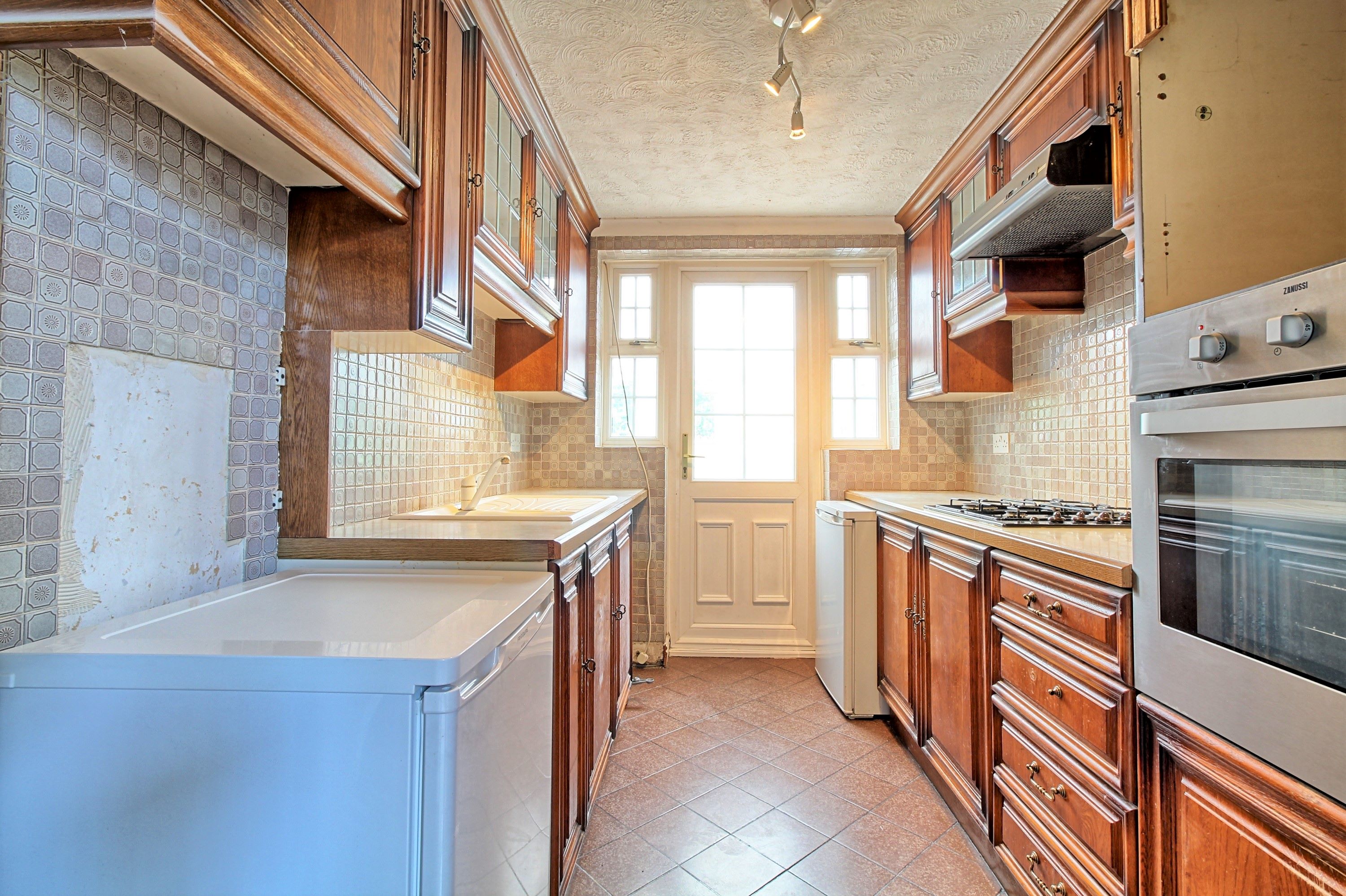 32 Hope Road, Benfleet, Essex, SS7 5JH