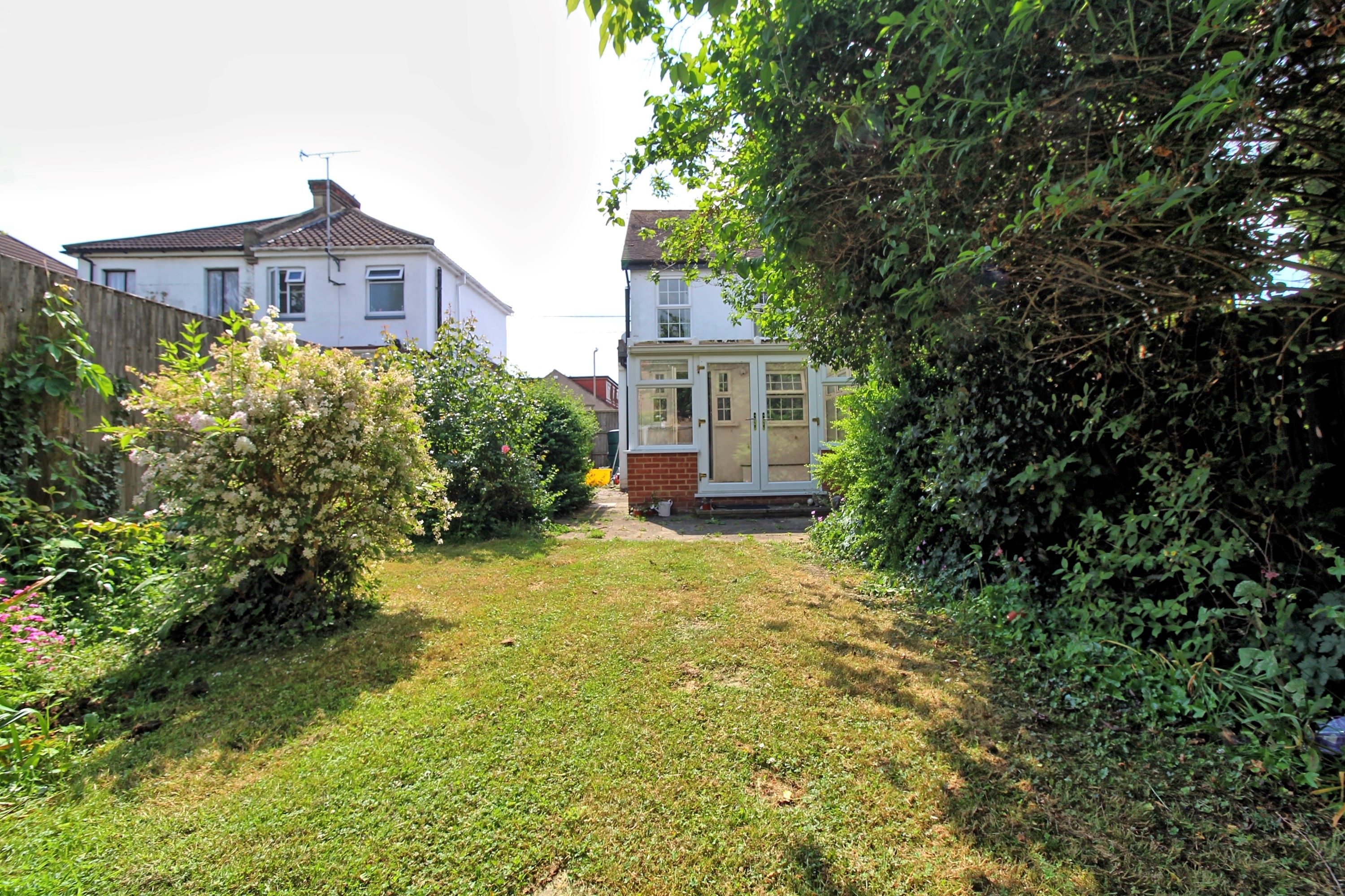 32 Hope Road, Benfleet, Essex, SS7 5JH