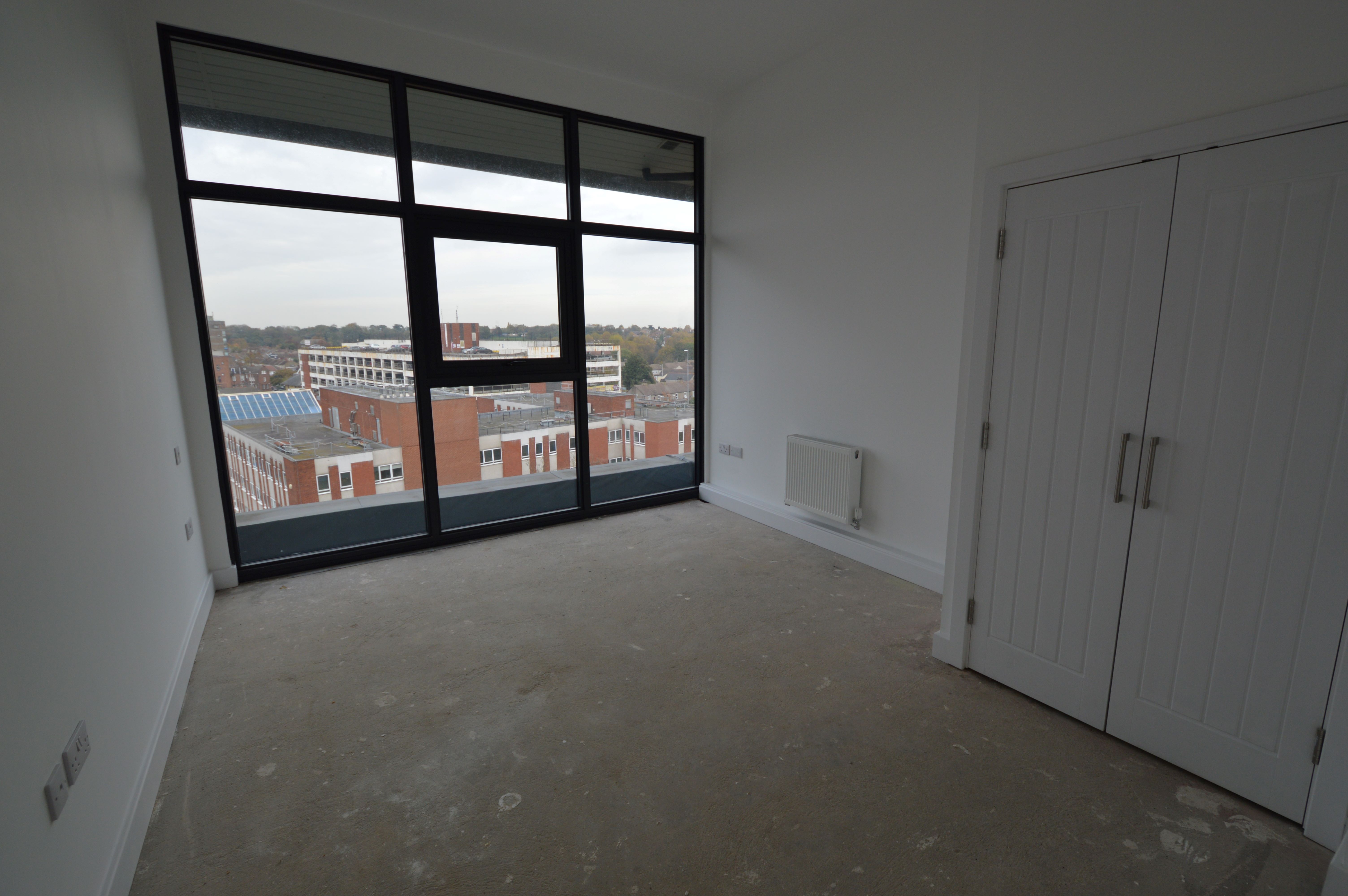 Flat 34a Pullman Court, High Street, Grays, Essex, RM17 6FN