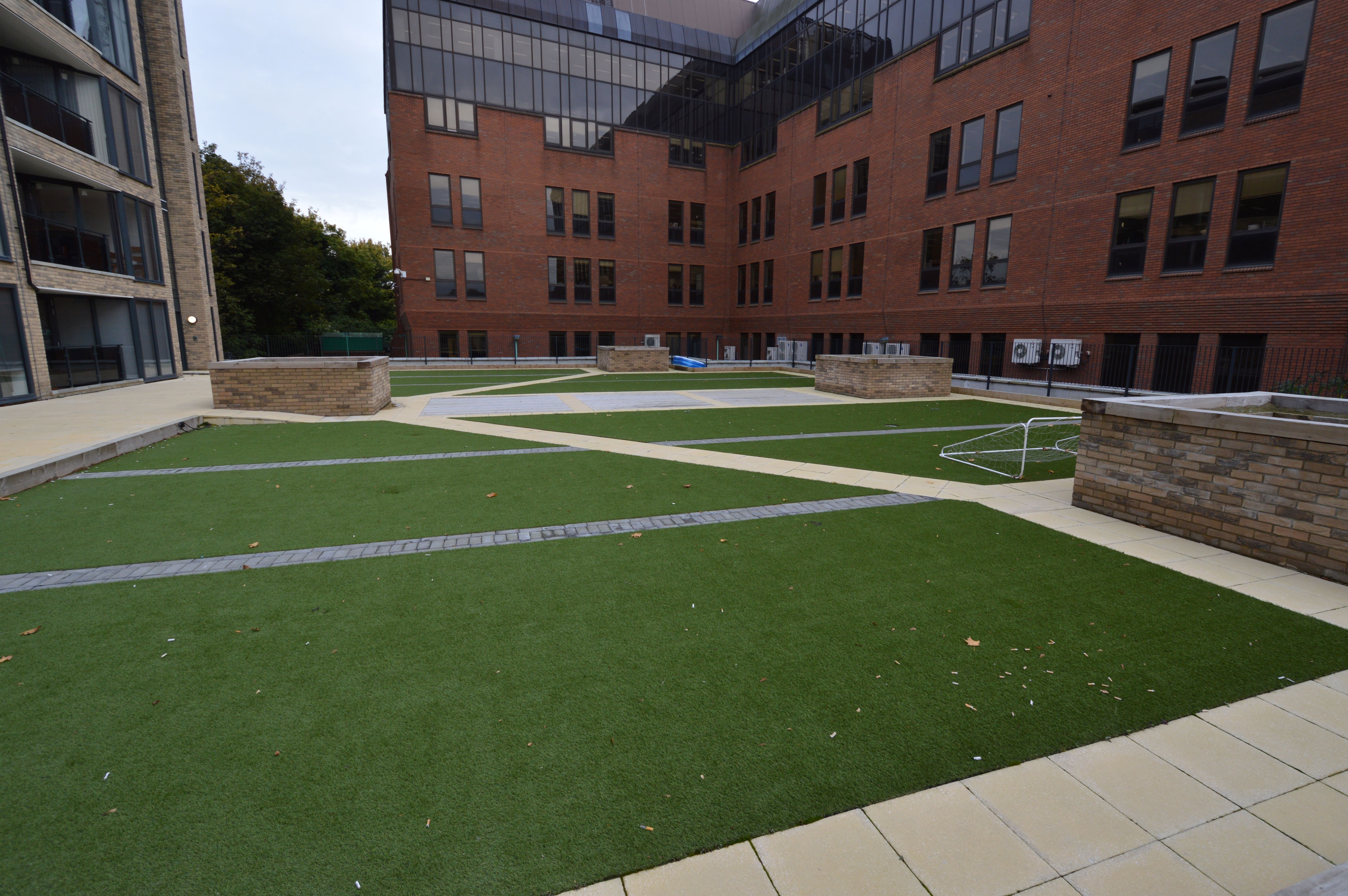 Flat 34a Pullman Court, High Street, Grays, Essex, RM17 6FN