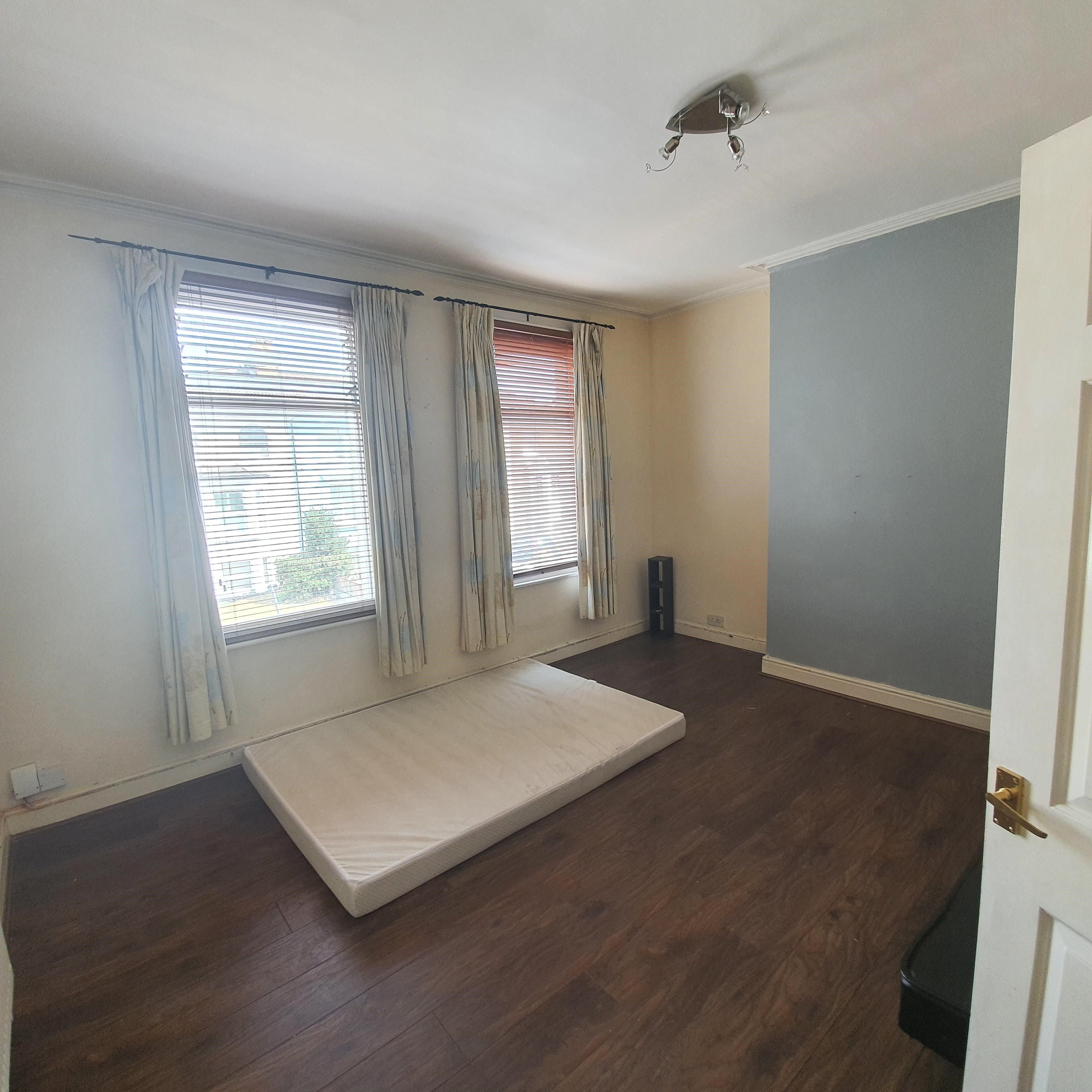 263A North Road, Westcliff-on-Sea, Essex, SS0 7AB