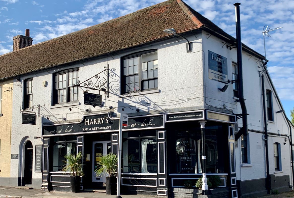 First floor flats, Harry's Bar High Street, Thorpe-le-Soken, Essex, CO16 0EA