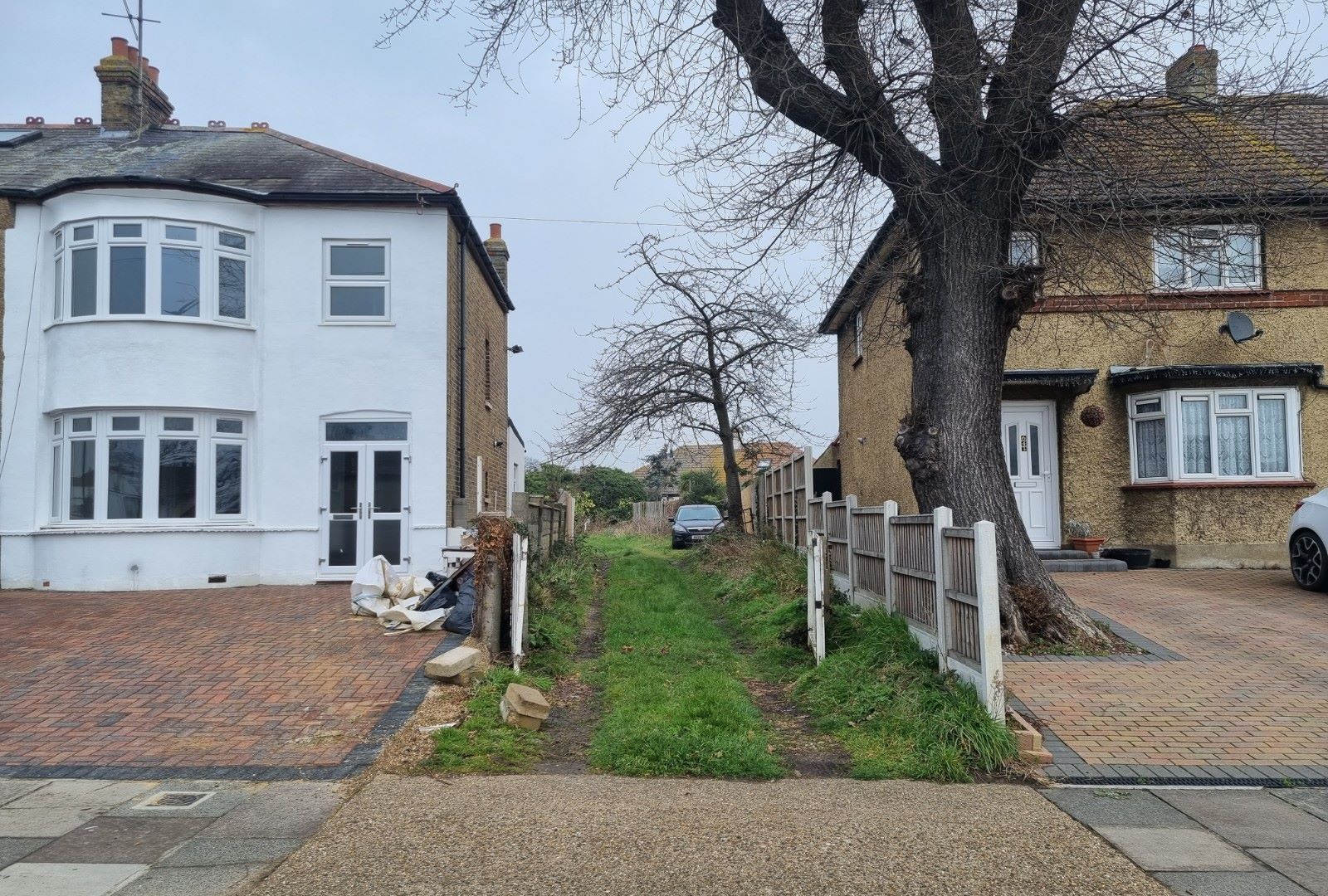 Land at rear of, 647 Prince Avenue, Westcliff-on-Sea, Essex, SS0 0JB