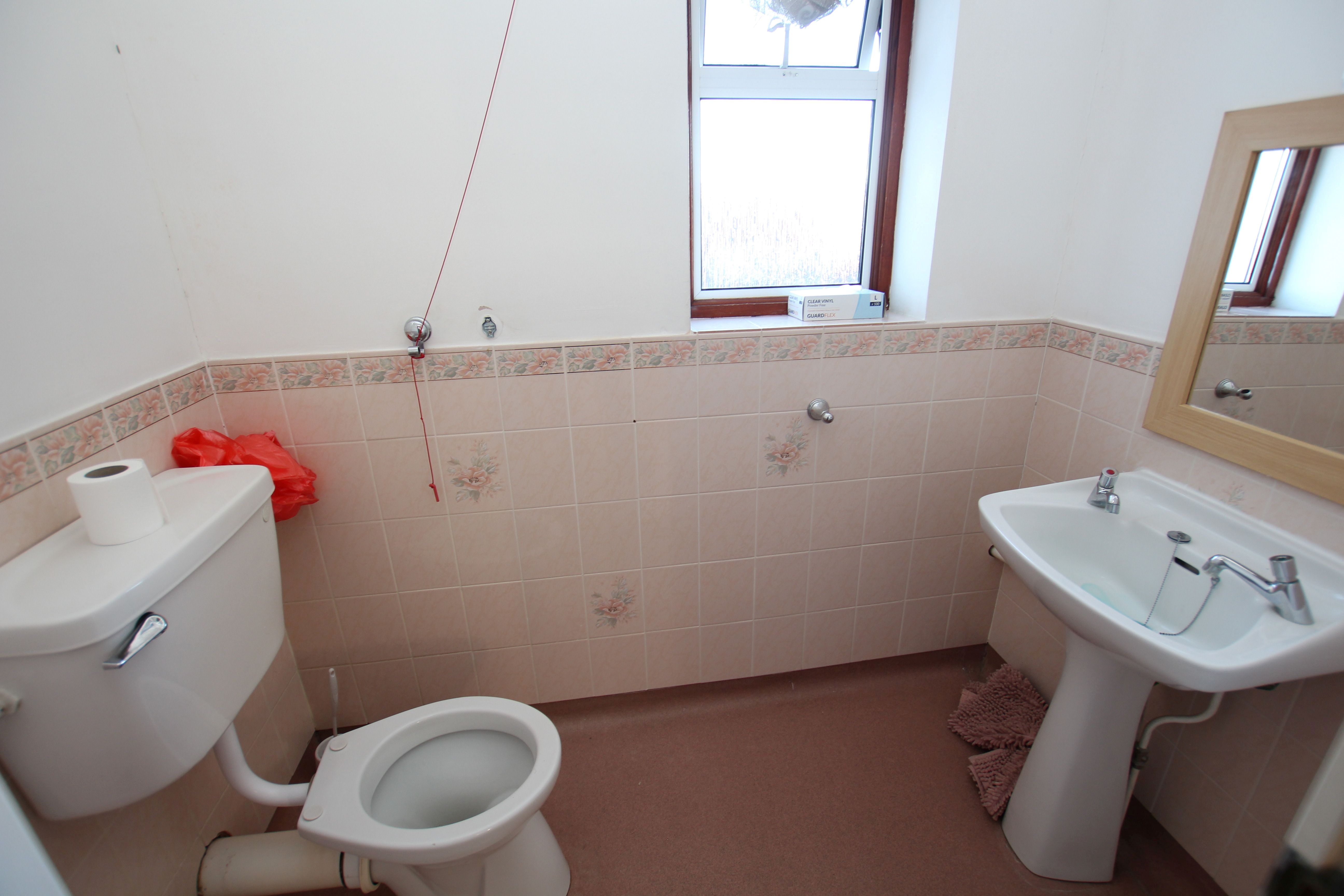 19 York Road, Holland-on-Sea, Essex, CO15 5NS