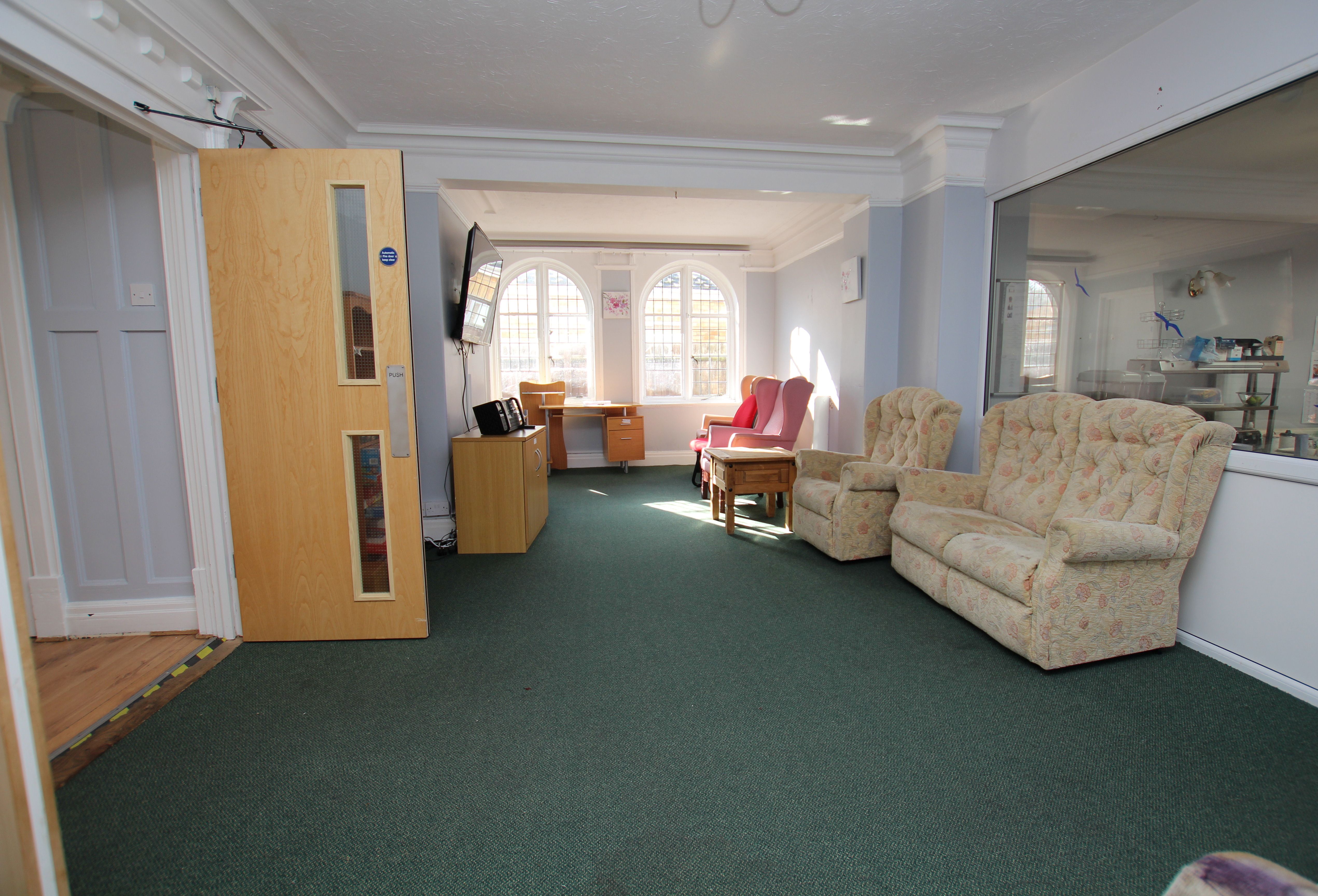 19 York Road, Holland-on-Sea, Essex, CO15 5NS