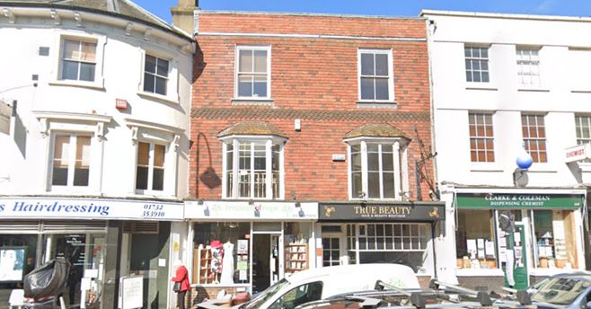 136 High Street, Tonbridge, Kent, TN9 1BB