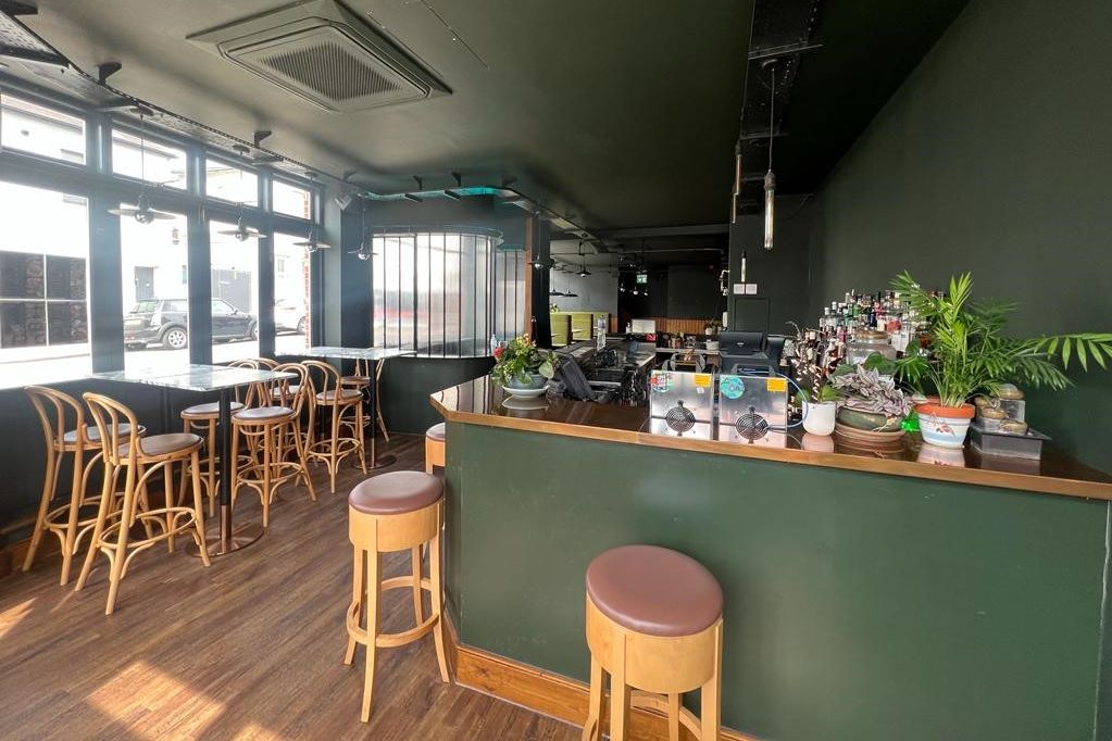 93 Broadway, Leigh-on-Sea, Essex, SS9 1PG