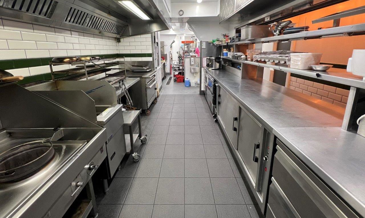 93 Broadway, Leigh-on-Sea, Essex, SS9 1PG