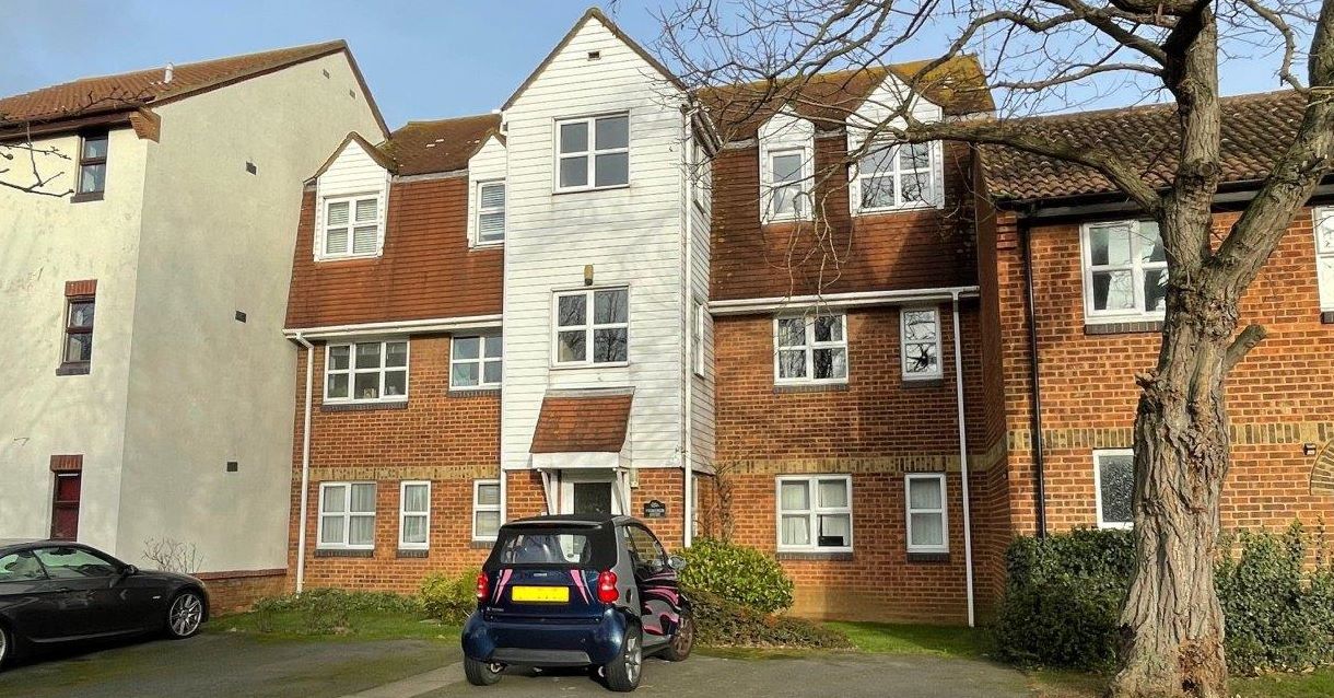 30 Frobisher Court, Frobisher Way, Shoeburyness, Essex, SS3 8XB