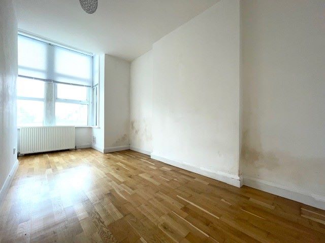 24A Genesta Road, Westcliff-on-Sea, Essex, SS0 8DA