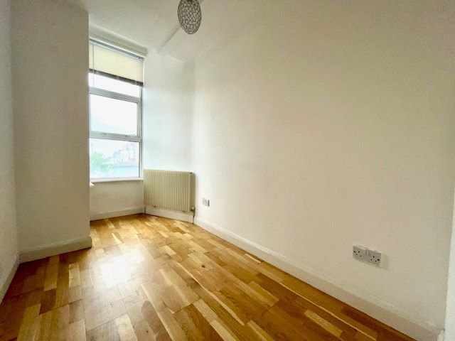 24A Genesta Road, Westcliff-on-Sea, Essex, SS0 8DA