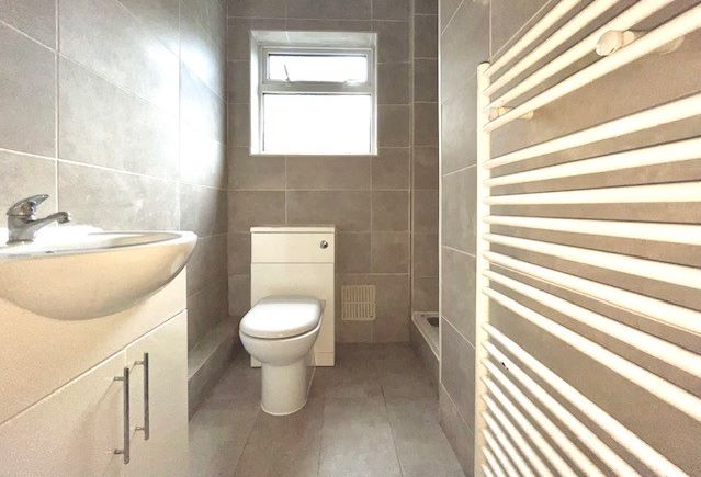 24A Genesta Road, Westcliff-on-Sea, Essex, SS0 8DA