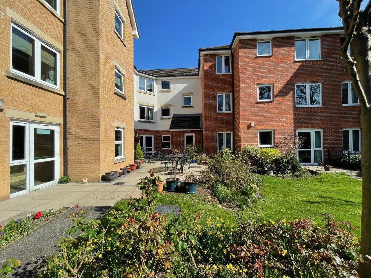 Flat 57 Coachman Court, 35 Ashingdon Road, Rochford, Essex, SS4 1FF