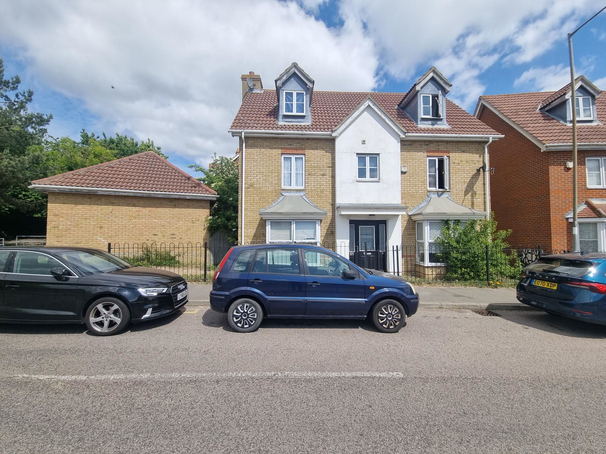 55 Mayflower Road, Chafford Hundred, Grays, Essex, RM16 6BE