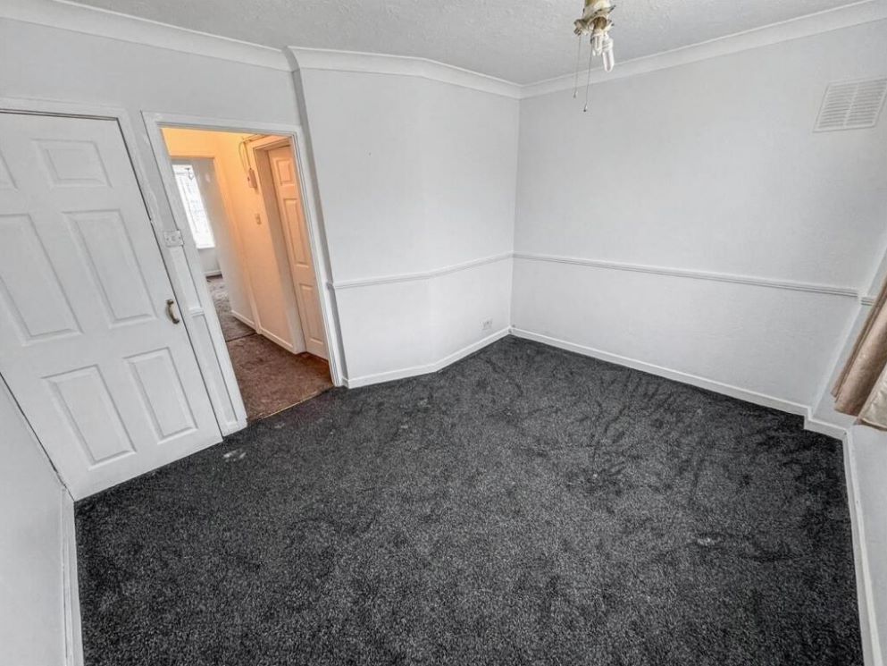 81A High Street, Canvey Island, Essex, SS8 7RE