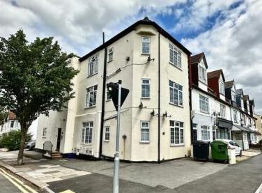 Flat 1, 109 Pall Mall, Leigh-on-Sea, Essex, SS9 1RF