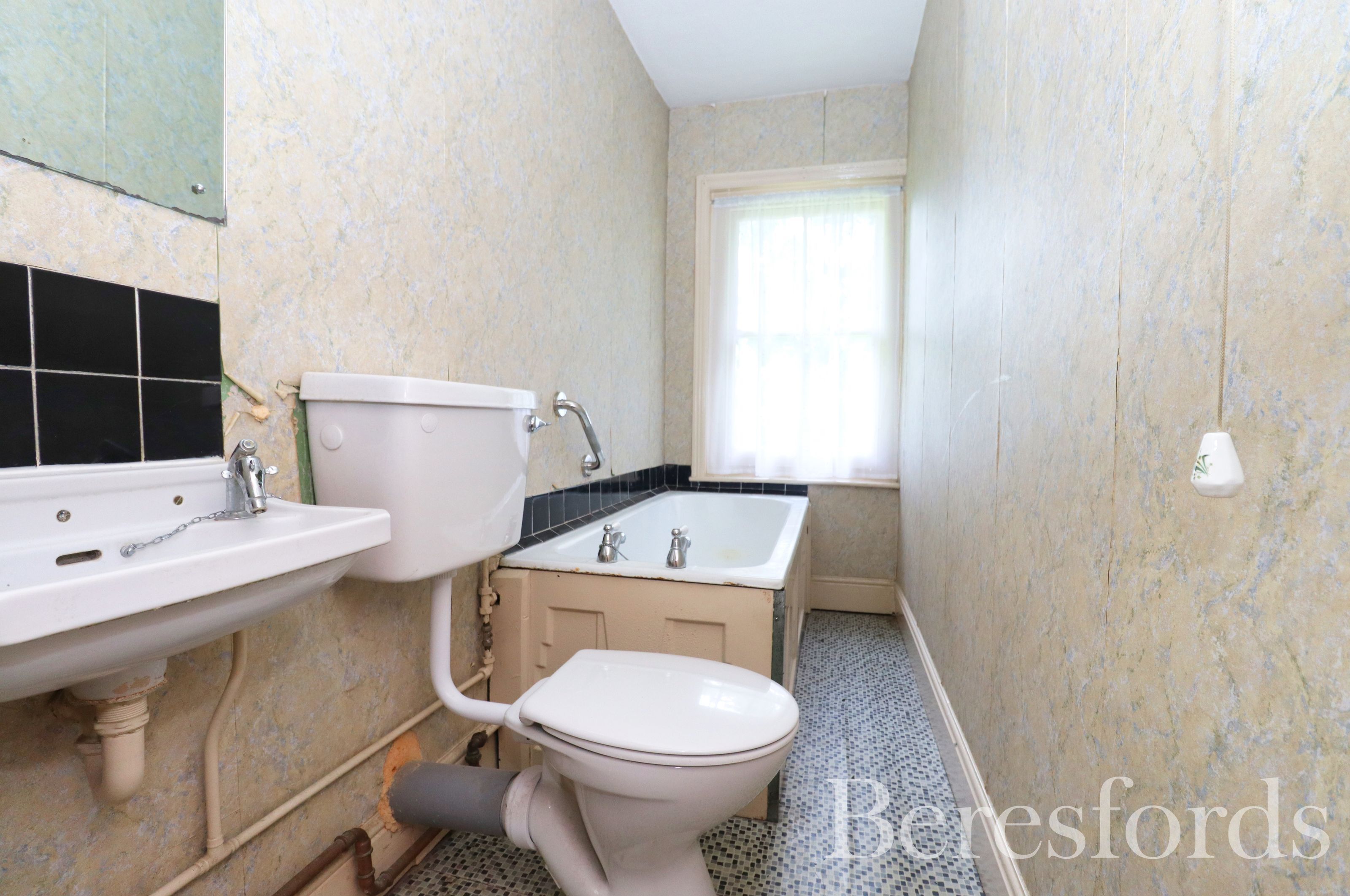 Hillcroft, East Hanningfield Road, Sandon, Chelmsford, Essex, CM2 7TQ