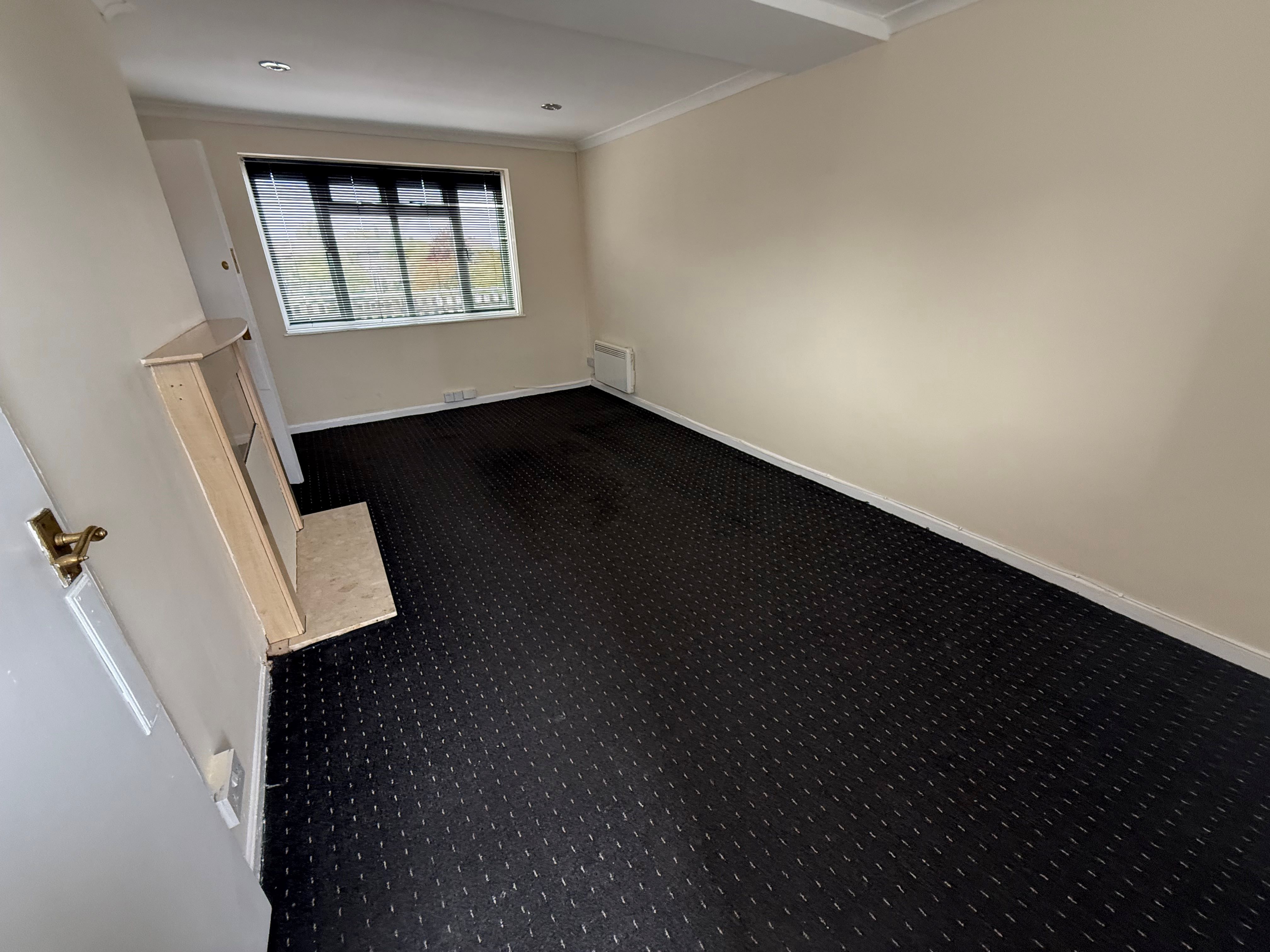147 Rose Lane, Romford, Essex, RM6 5NR