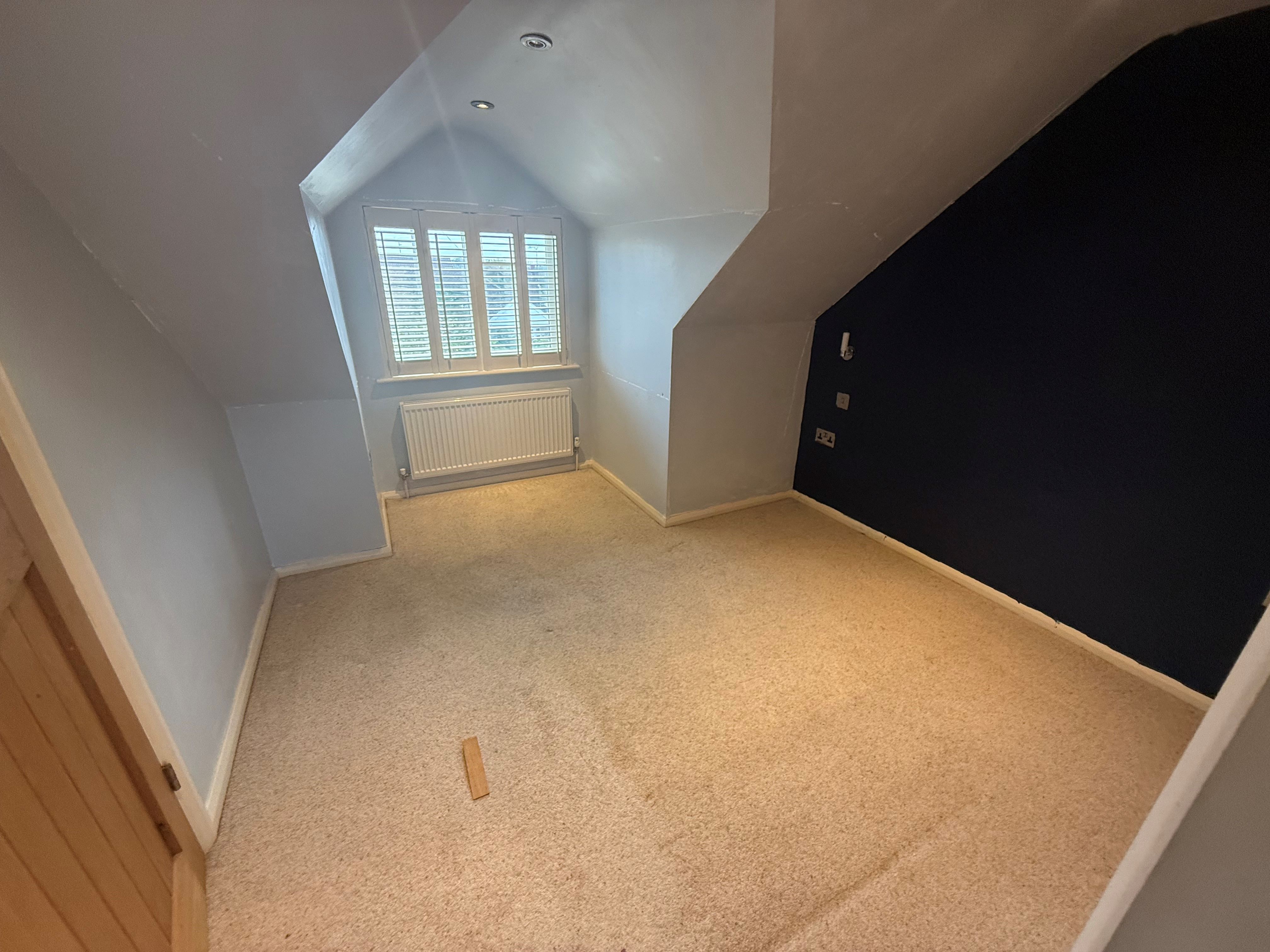 2 Deirdre Avenue, Wickford, Essex, SS12 0AX