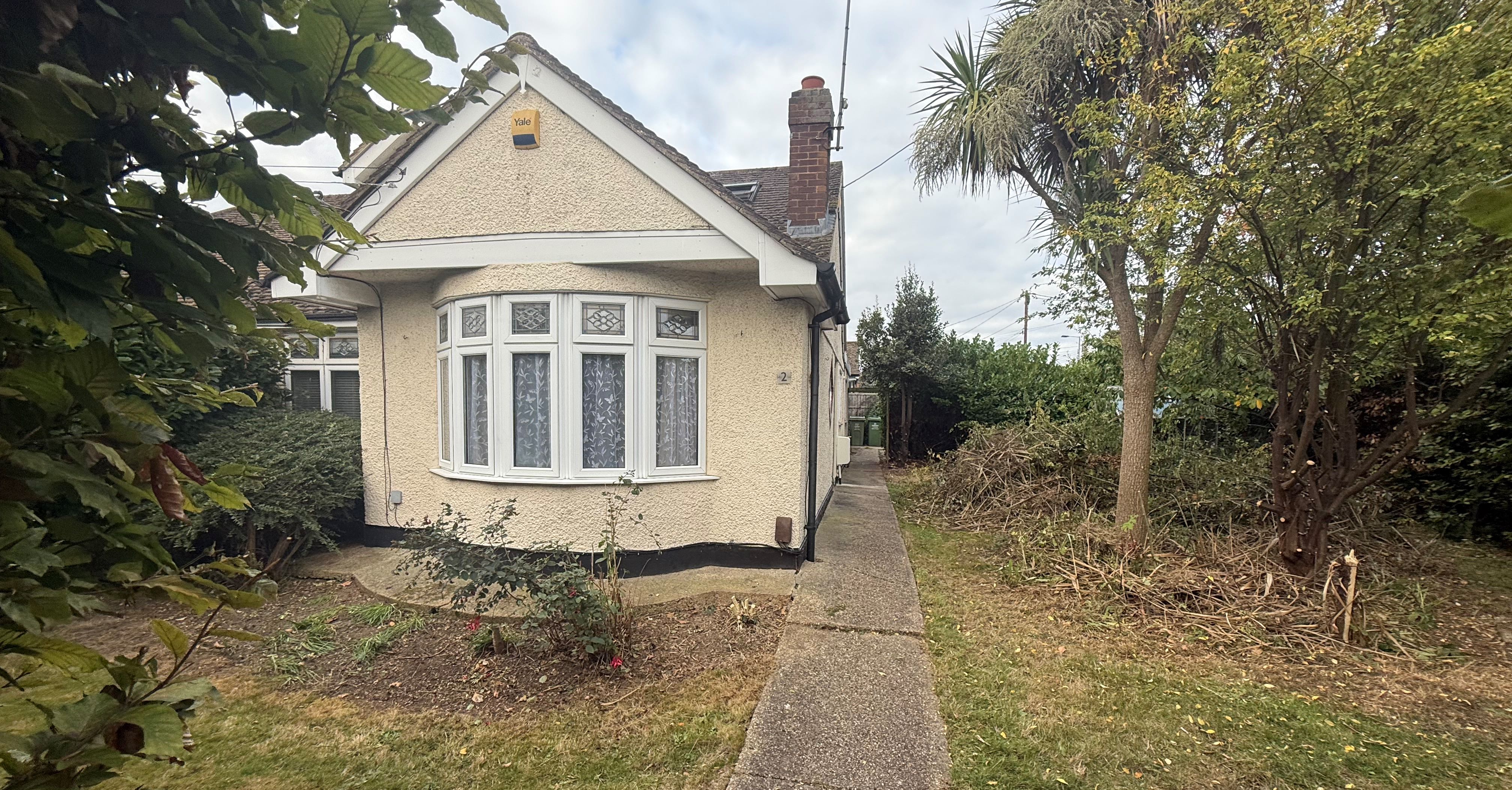 2 Deirdre Avenue, Wickford, Essex, SS12 0AX