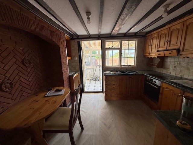 Mayland Hill Cottages, 2 Mayland Hill, Mayland, Chelmsford, Essex, CM3 6DZ