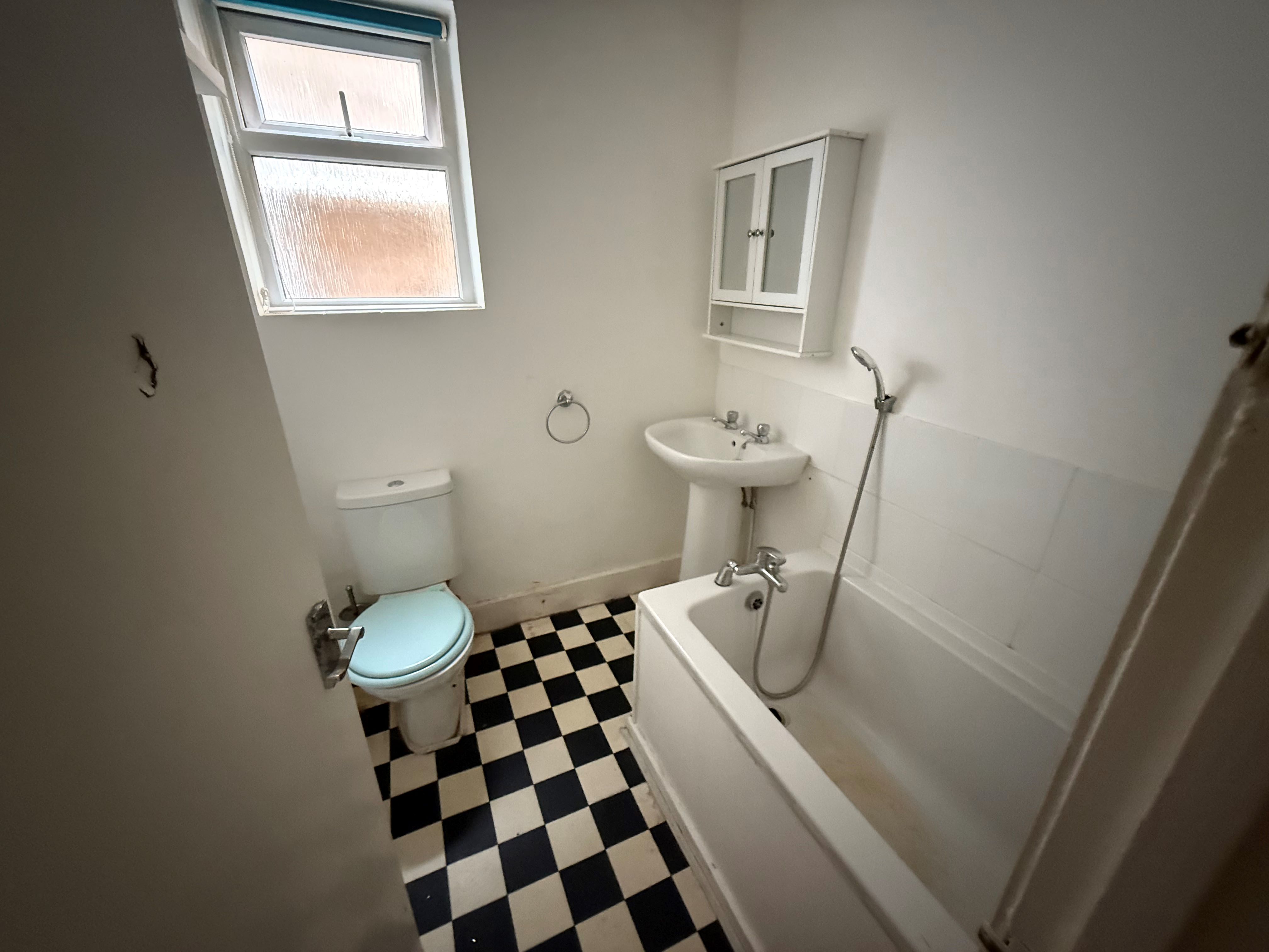 40 Oban Road, Southend-on-Sea, Essex, SS2 4JL