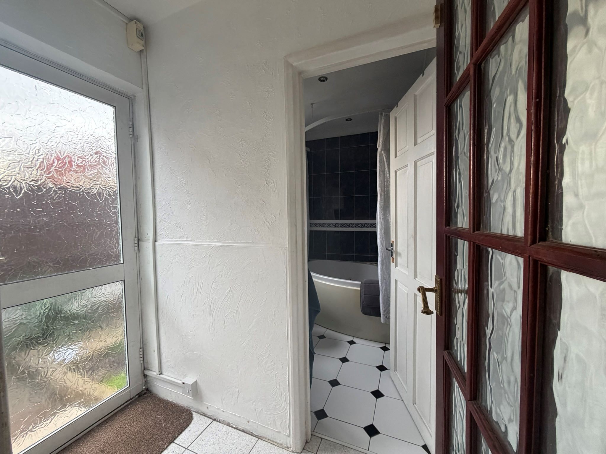 27 Salisbury Avenue, Stanford-le-Hope, Essex, SS17 0DA