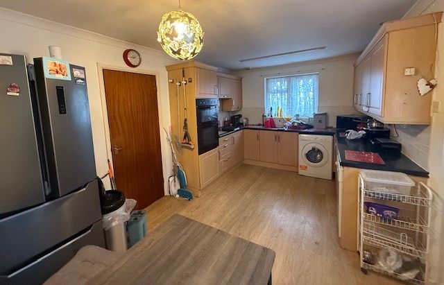 22 Standard Avenue, Jaywick, Clacton-on-Sea, Essex, CO15 2LW